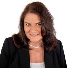 Debbie Murray