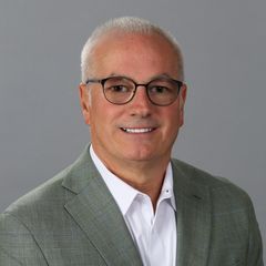 Kenneth Demirs