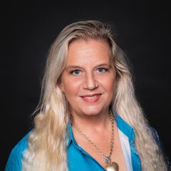 Lynne Garrett