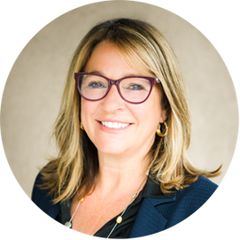Lisa J Lewis