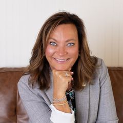 Stephanie Clark
